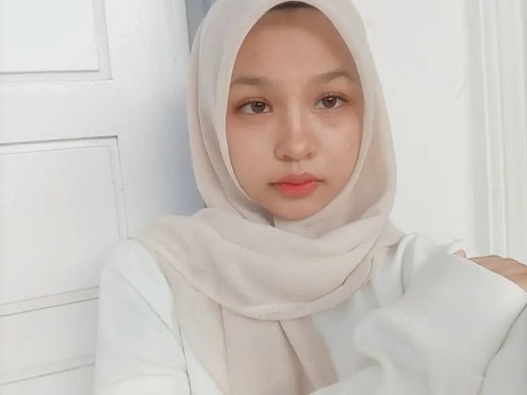 Nisausy Assyifa Rizkia - Bendahara II kelas olimpiade(Periode X-I)